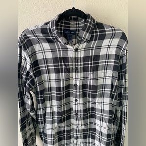 Black and white M/T Lands End flannel